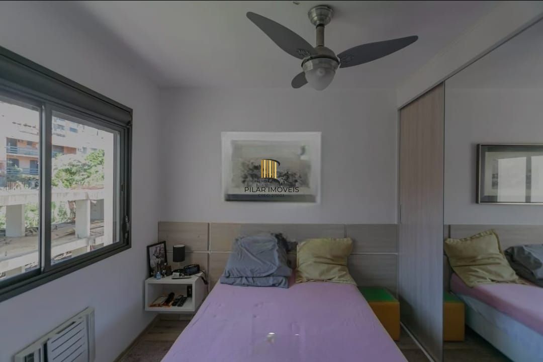 Apartamento de 2 quartos e 1 vaga de garagem no bairro Tristeza em Porto Alegre