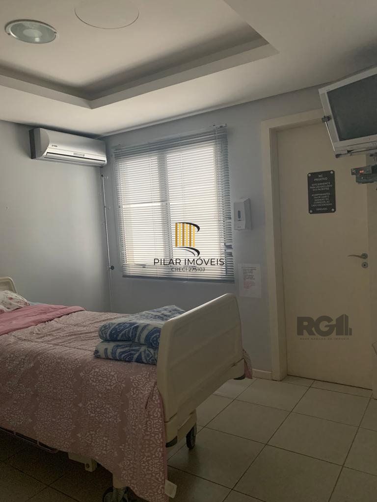 Prédio Comercial no bairro Bom Fim