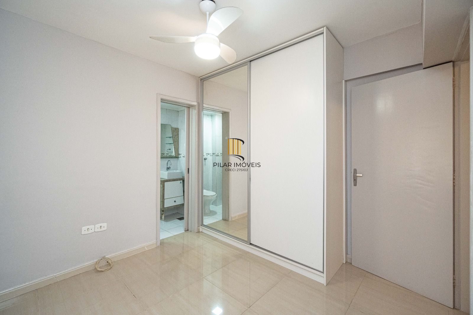 Apartamento de 1 dormitório, semi mobiliado, pronto para morar e com vaga Centro