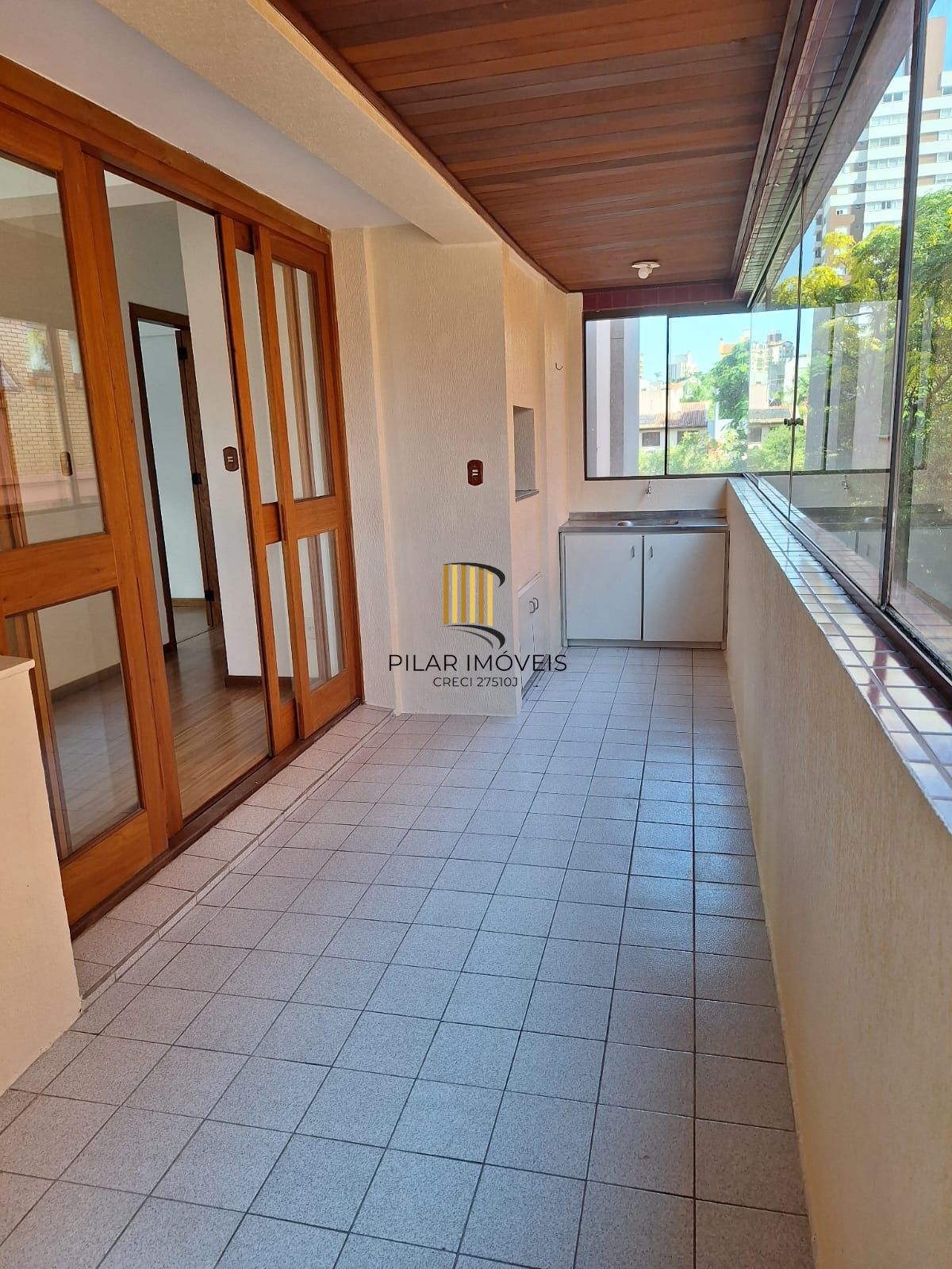 Apartamento diferenciado de 3 dormitórios com suíte e vaga coberta
