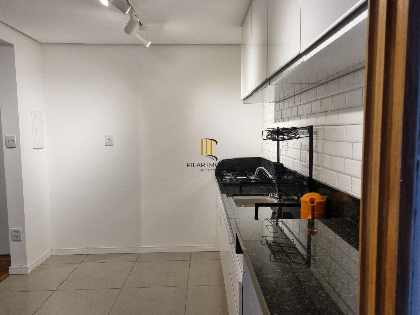 Apartamento desocupado de um quarto Centro de Porto Alegre