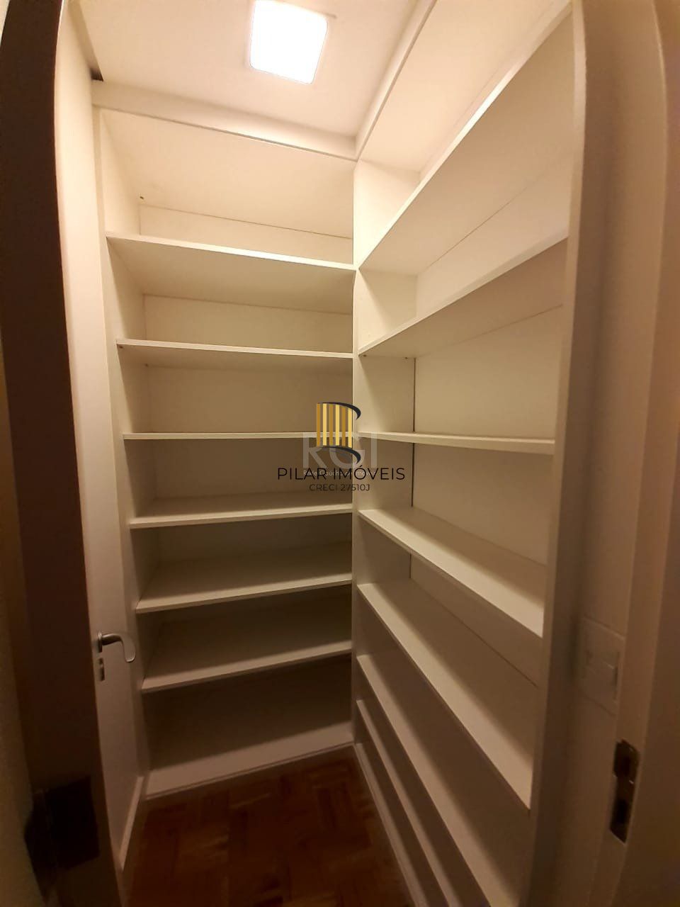 Apartamento para Venda - 230m², 4 dormitórios, sendo 1 suites, 2 vagas - Petrópolis