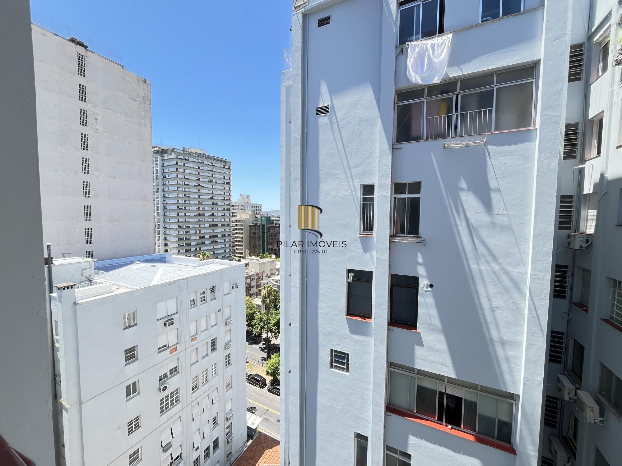 Apartamento de 3 quartos, suíte e 1 vaga de garagem no bairro Independência POA
