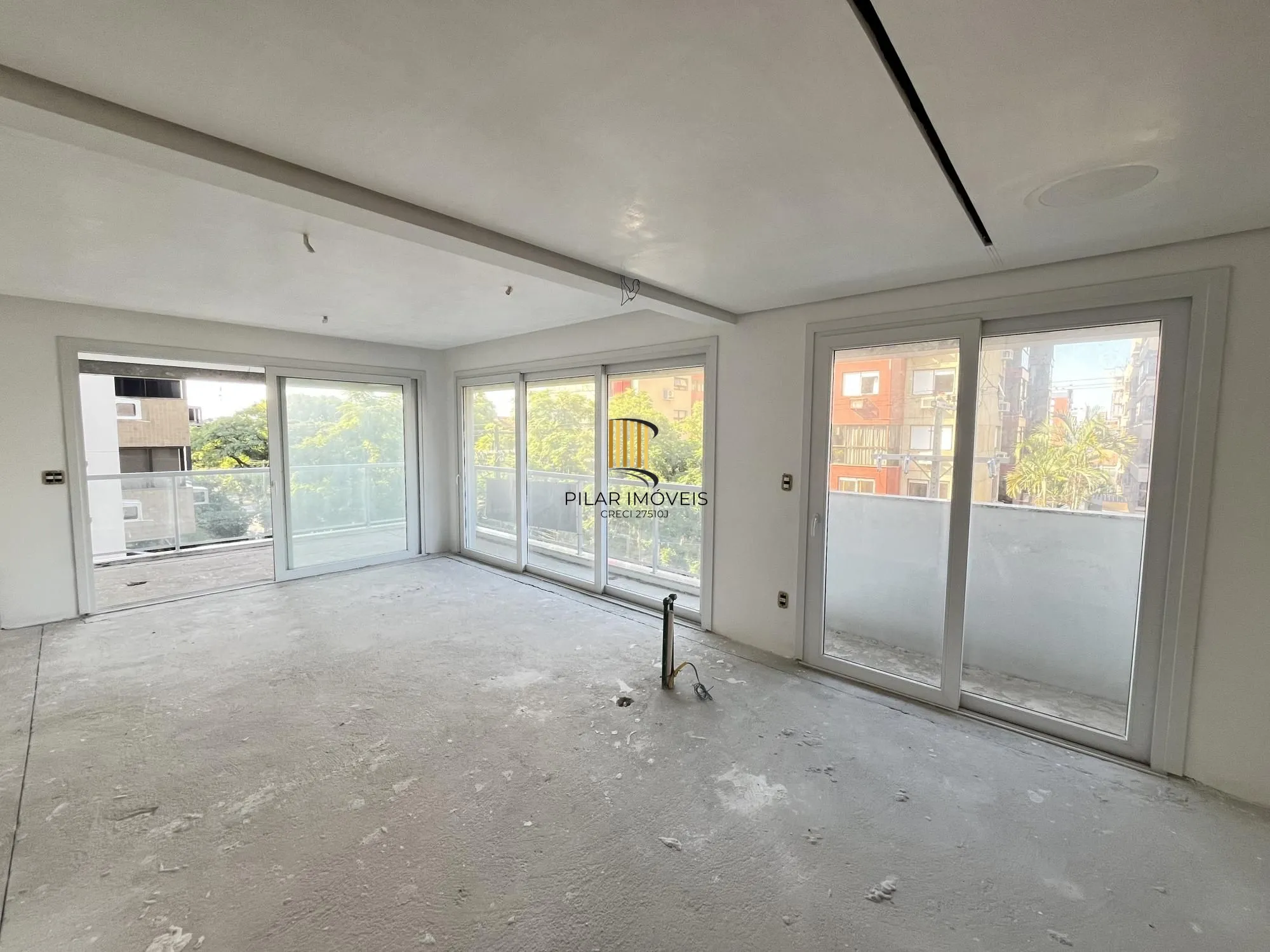 Apartamento com 3 suítes no bairro São João em Porto Alegre