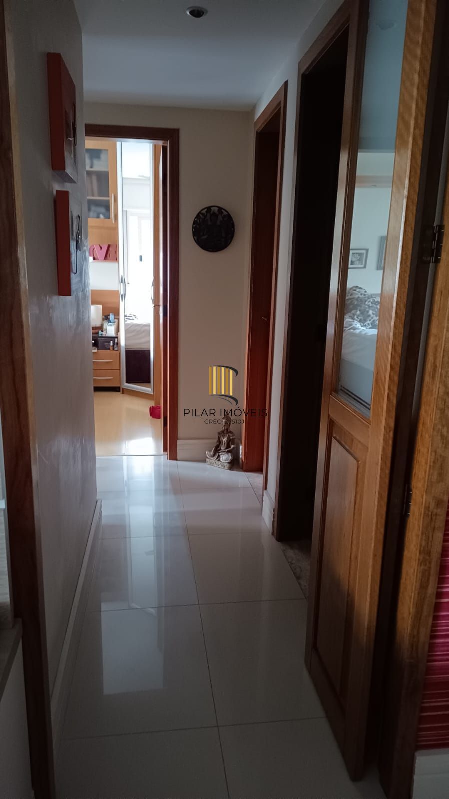Apartamento de 2 quartos, suíte e 1 vaga de garagem no bairro Cidade Baixa