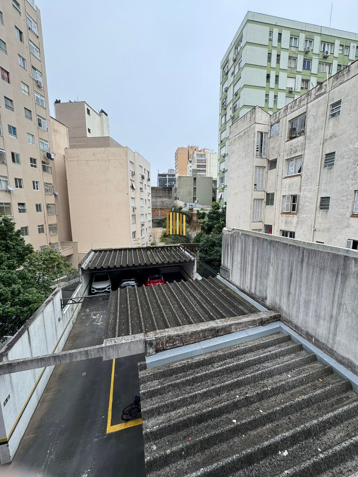 Apartamento de 2 quartos e 1 vaga de garagem no Centro de Porto Alegre