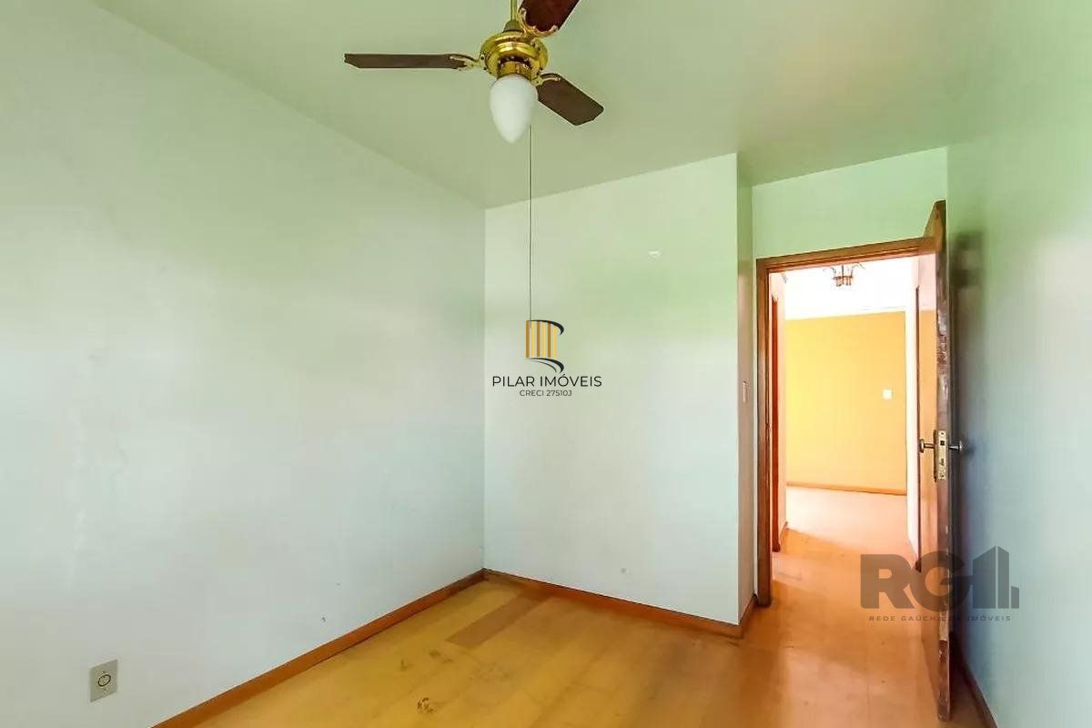  Apartamento amplo com dois dormitórios no bairro Rio Branco  em Porto Alegre. 