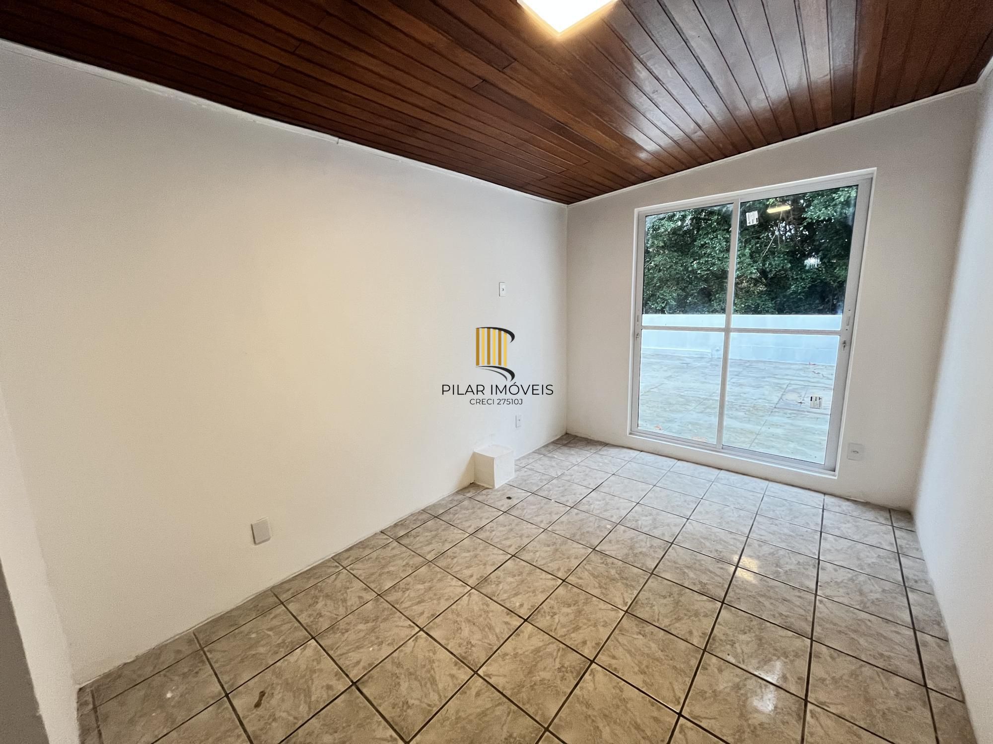 Apartamento de 2 quartos e 1 vaga de garagem no bairro Petrópolis Porto Alegre