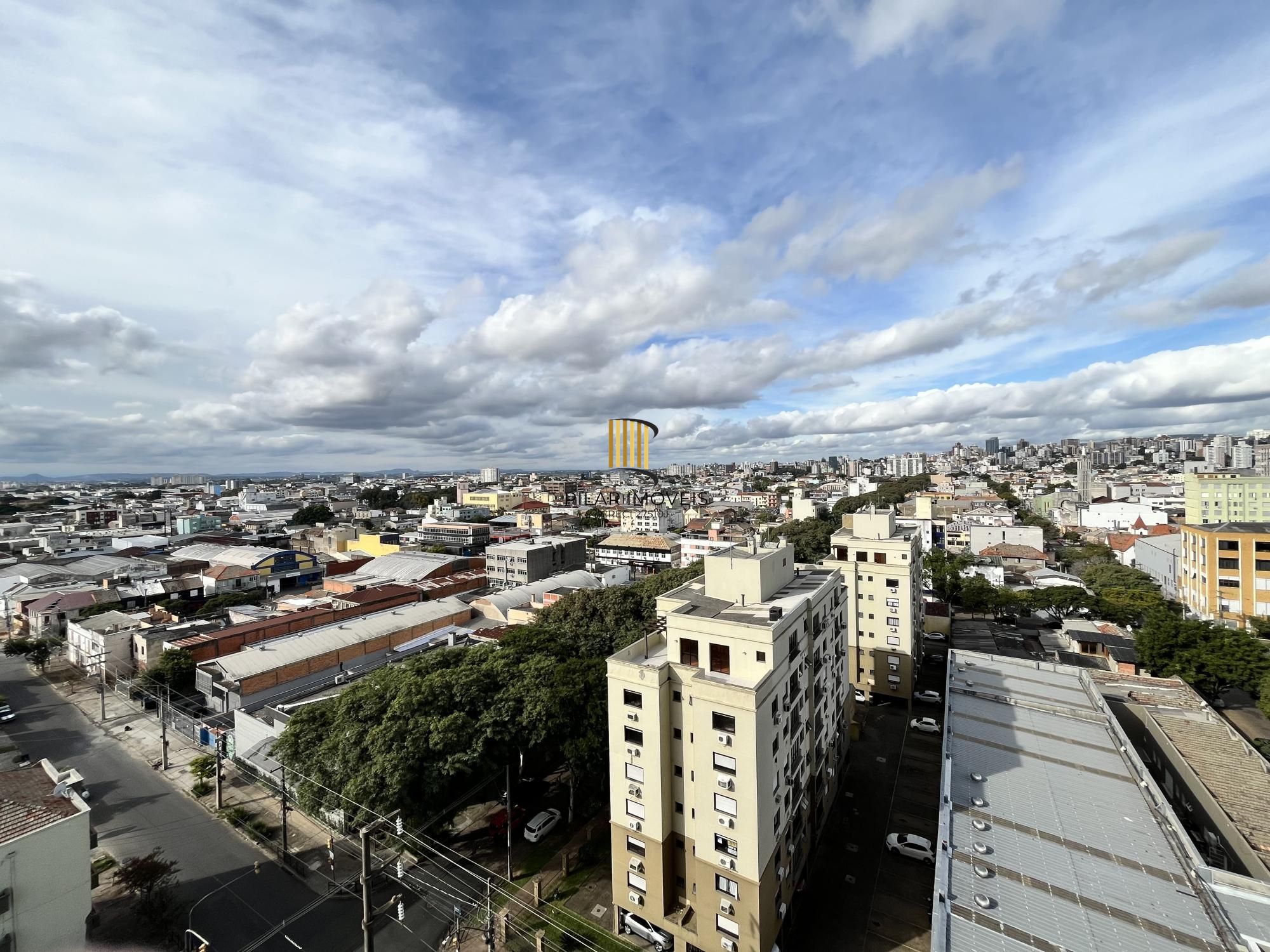 Apartamento de 2 quartos, transformados em 1 e vaga de garagem bairro S. Geraldo