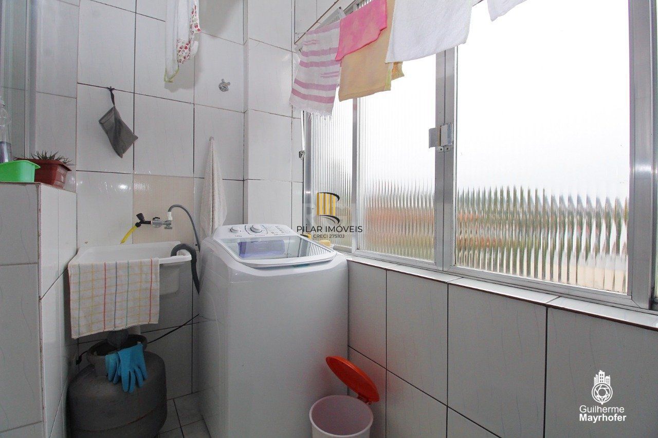 Apartamento de dois quartos e uma vaga de garagem no bairro Tristeza em Porto Alegre
