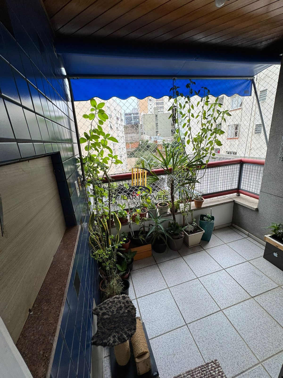 Apartamento de 2 quartos e 1 vaga de garagem no Centro de Porto Alegre