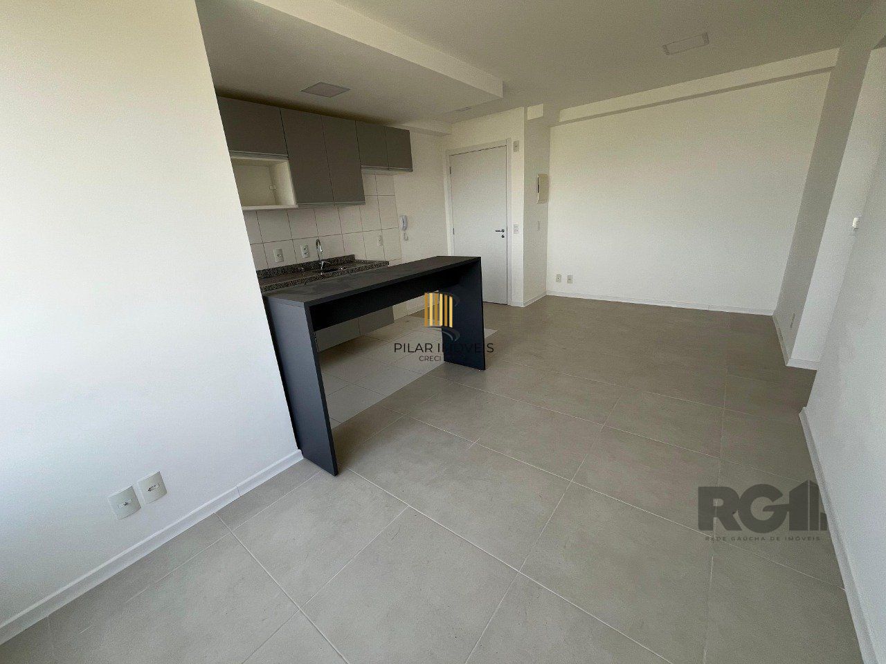 Apartamento para Venda - 54m², 2 dormitórios, sendo 1 suites, 1 vaga - Bom Jesus