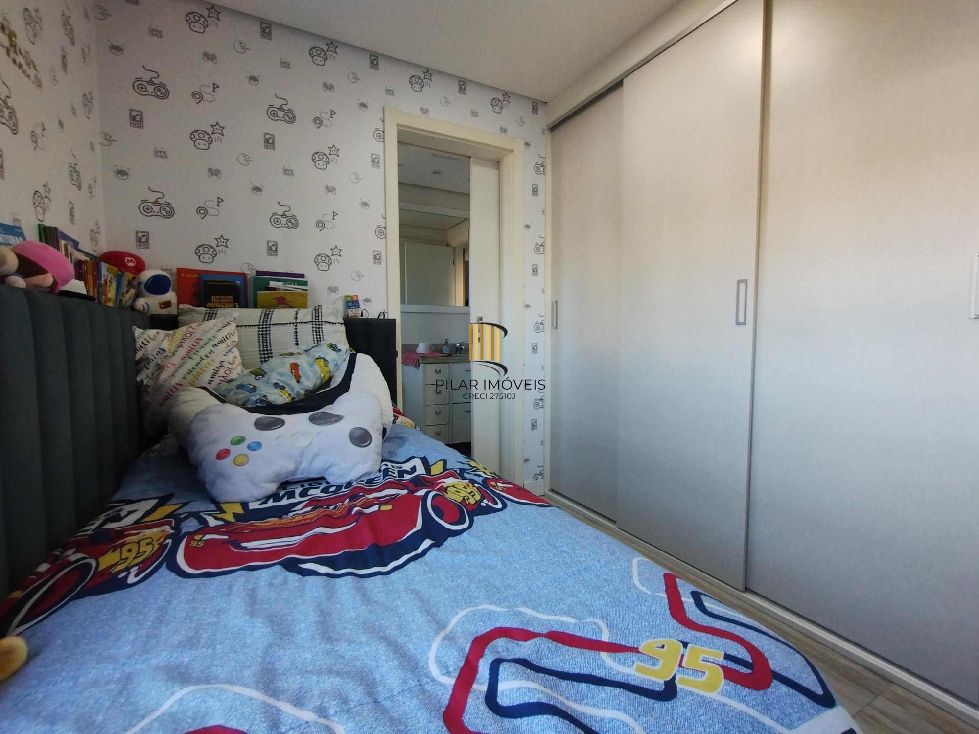 Apartamento 3 dormitórios no bairro Menino Deus