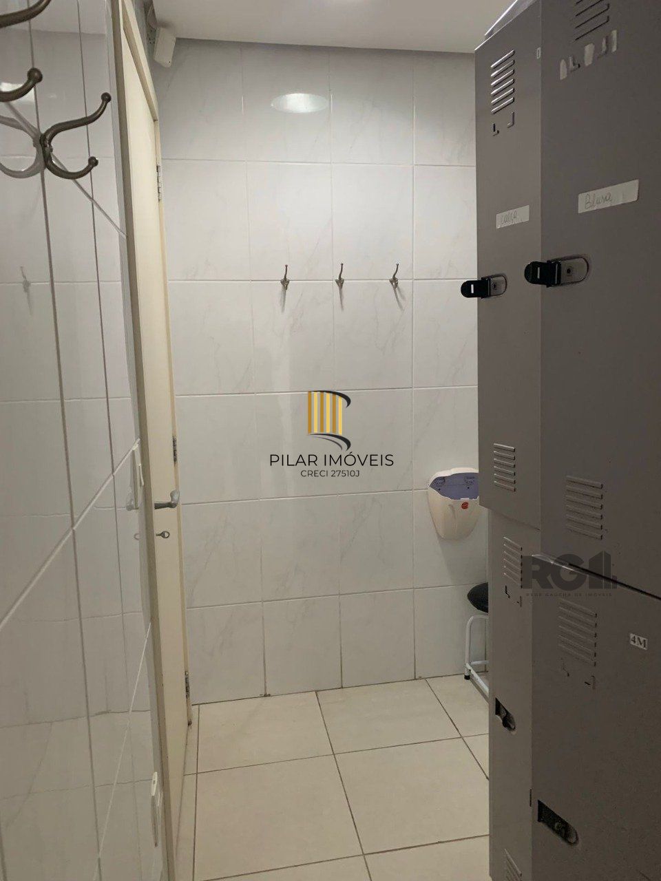 Prédio Comercial no bairro Bom Fim