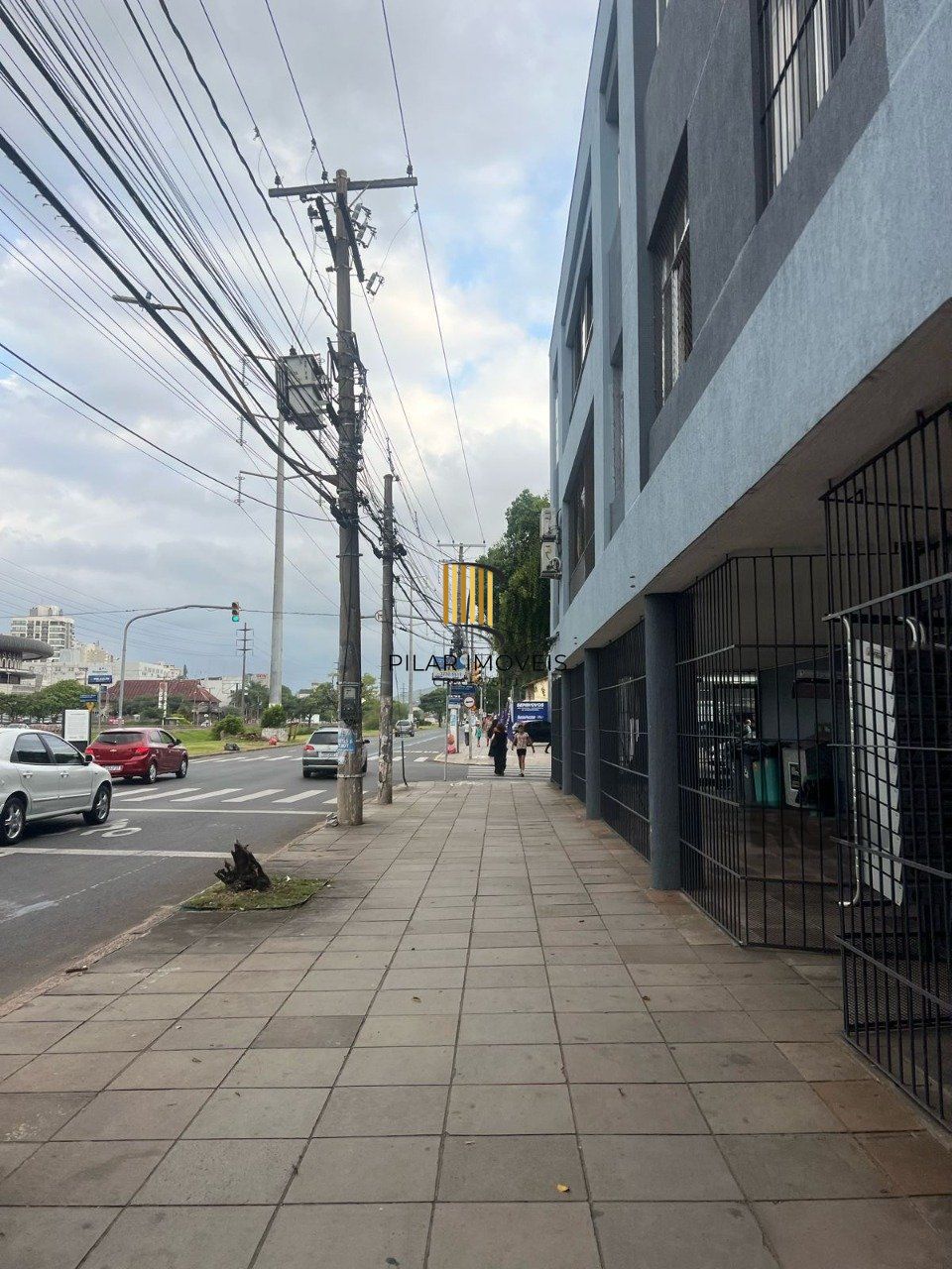 Apartamento de dois quartos no bairro Jardim Botânico em Porto Alegre.