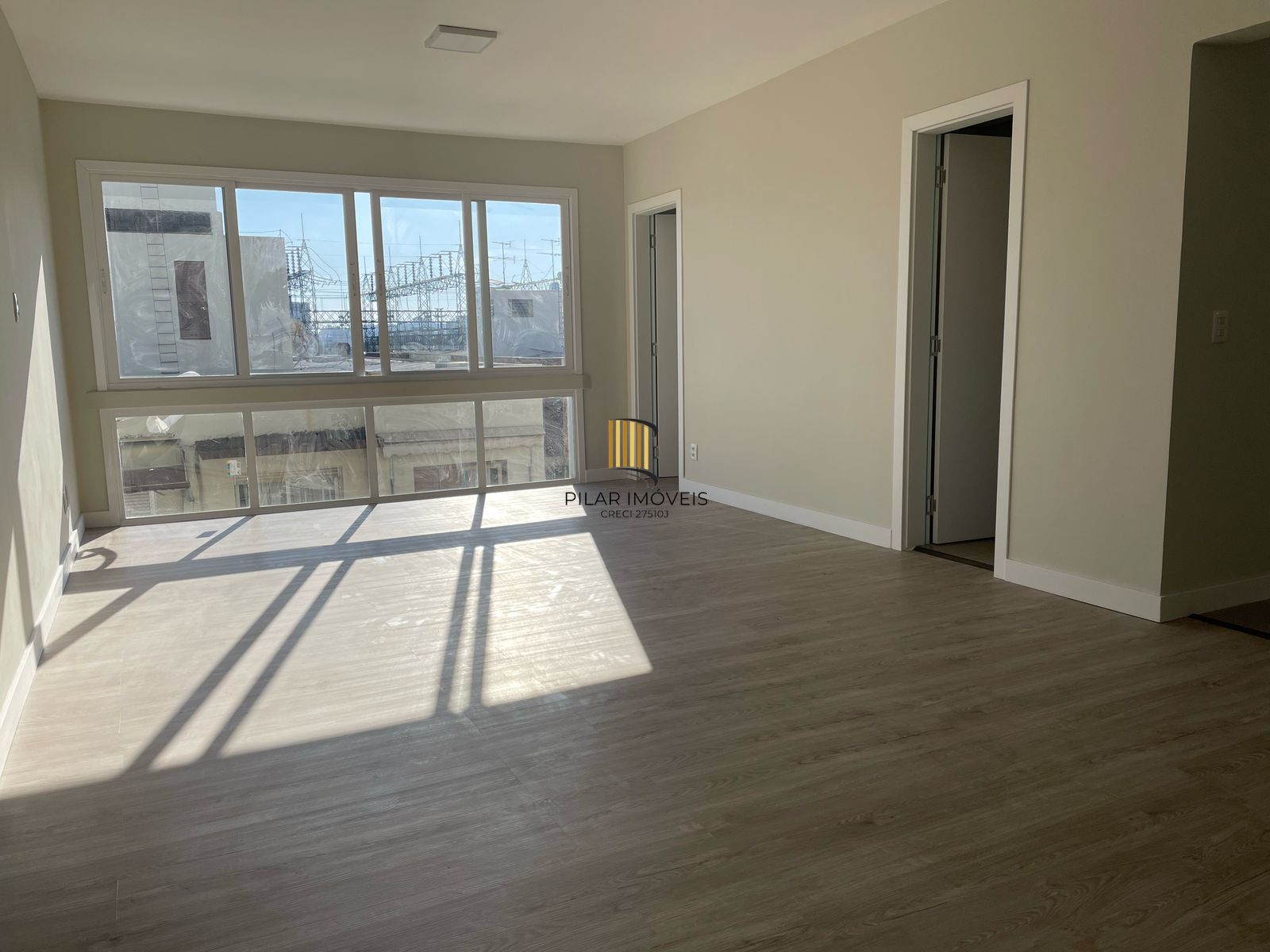 Apartamento de 3 quartos, suíte e 1 vaga de garagem no bairro Petrópolis em POA