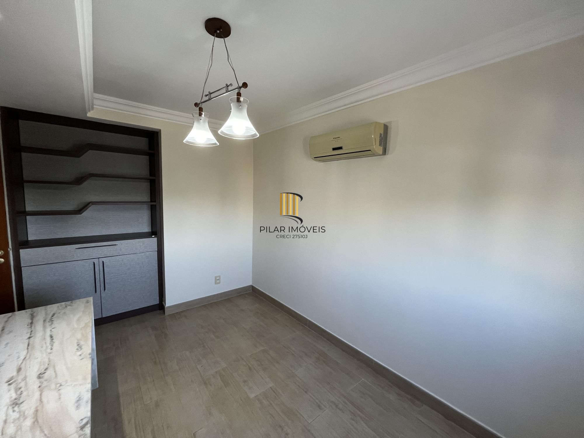 Apartamento de 3 quartos, suíte e 2 vagas de garagem no bairro Higienópolis POA