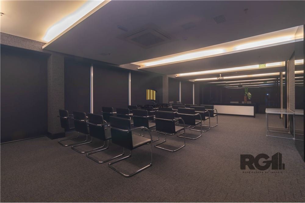 Sala comercial com 36,7 m² de área privativa e 1 vaga(s) de garagem. Localizado na Rua/Av. Doutor Nilo Peçanha, no bairro Bela Vista em Porto Alegre.