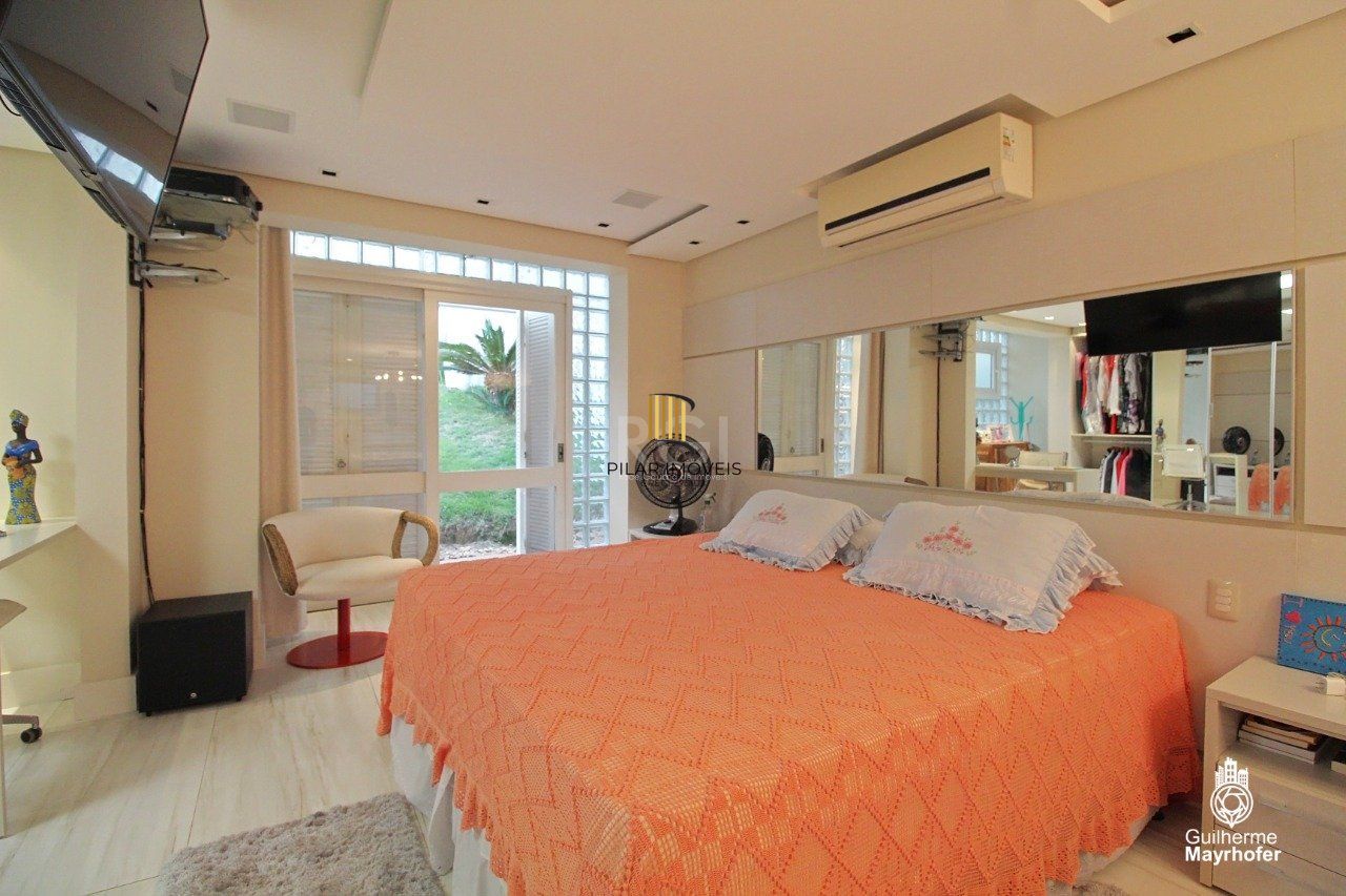 Casa para Venda - 650m², 4 dormitórios, sendo 3 suites, 4 vagas - Chácara das Pedras
