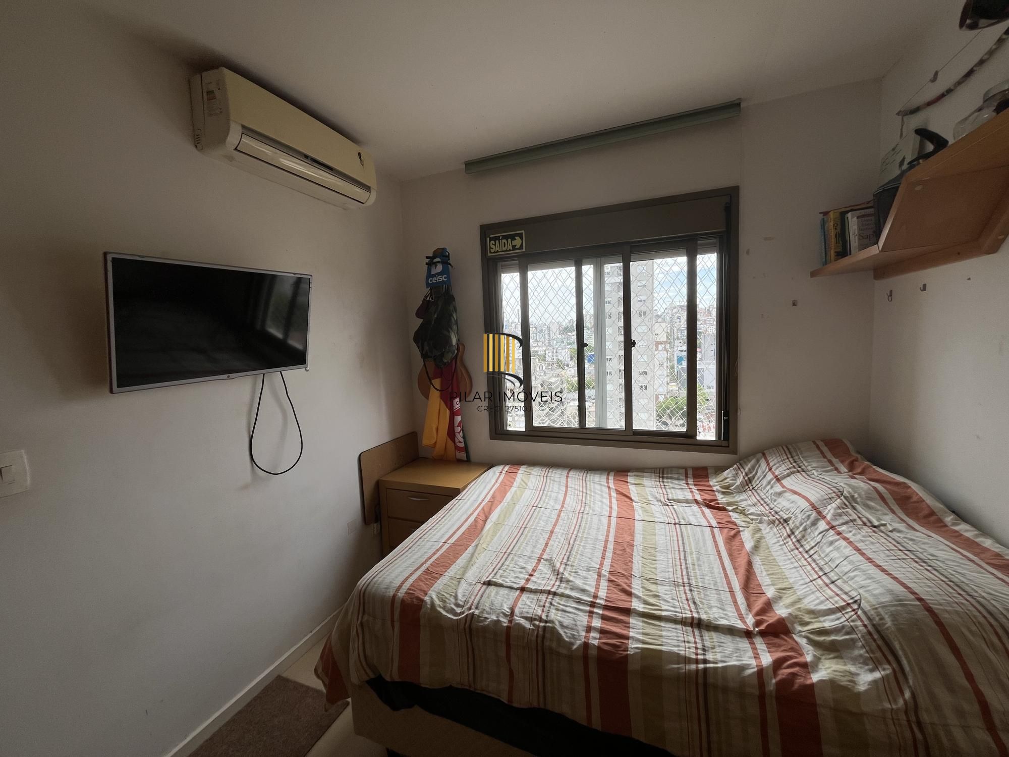 Apartamento de três dormitórios, suíte e uma vaga de garagem no bairro Santana