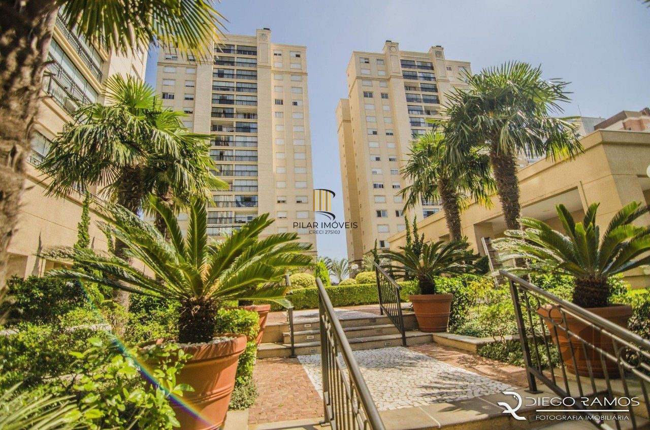 Apartamento de 3 quartos, suíte e duas vagas de garagem no bairro Jardim Europa