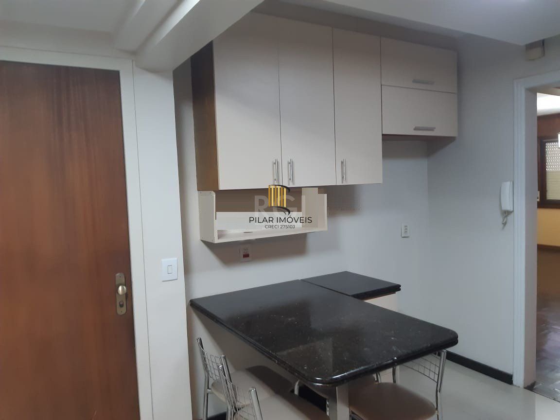 Apartamento para Venda - 115m², 3 dormitórios, sendo 1 suites, 1 vaga - Petrópolis