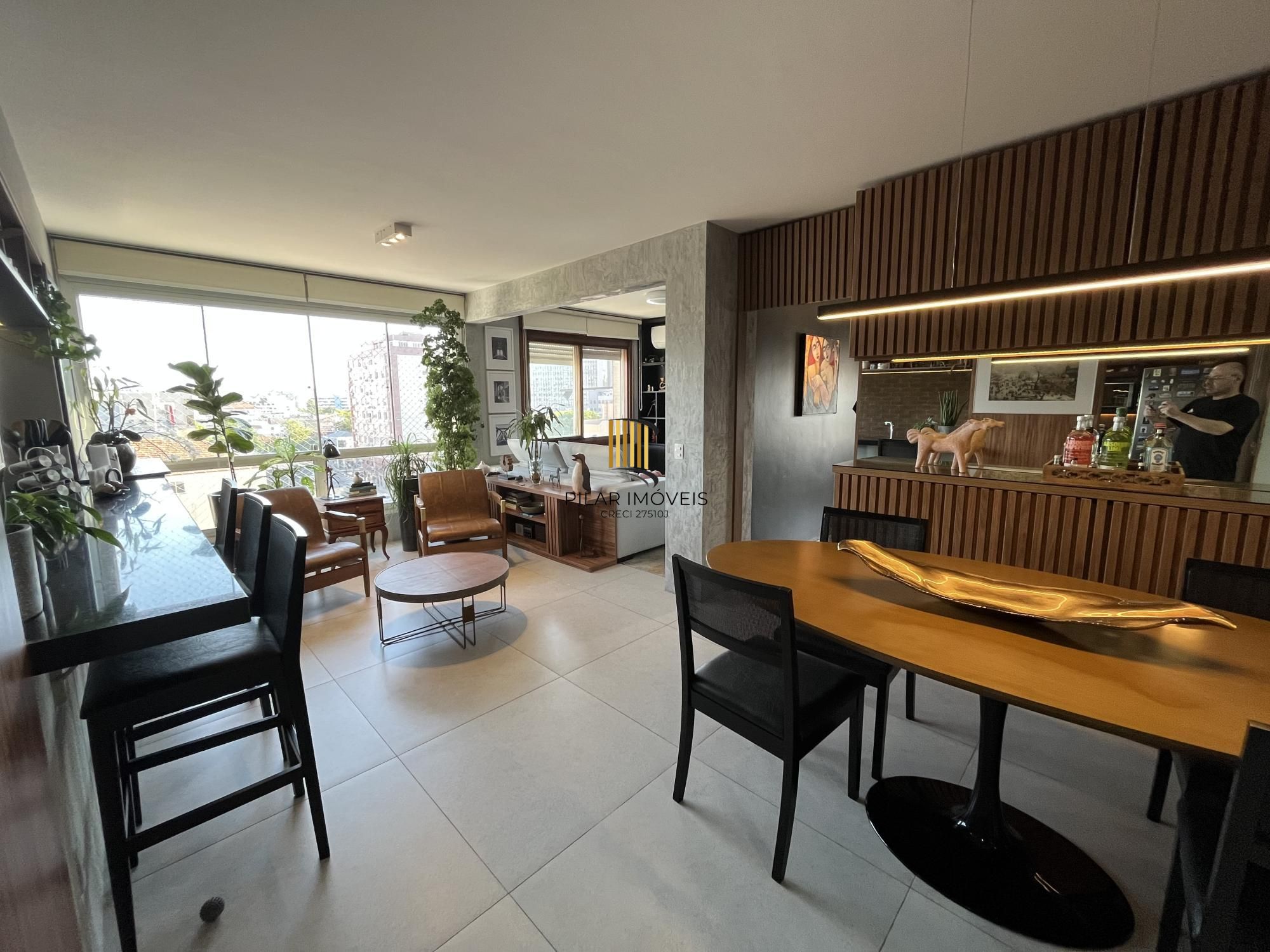 Apartamento de 2 quartos e 1 vaga de garagem no bairro Rio Branco Porto Alegre