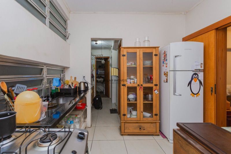 Apartamento de 3 quartos, suíte e 1 vaga de garagem no bairro Moinhos de Vento