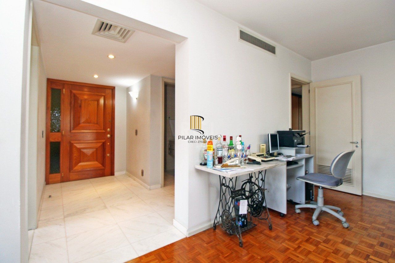 Apartamento para Venda - 245.75m², 3 dormitórios, sendo 1 suites, 2 vagas - Moinhos de Vento