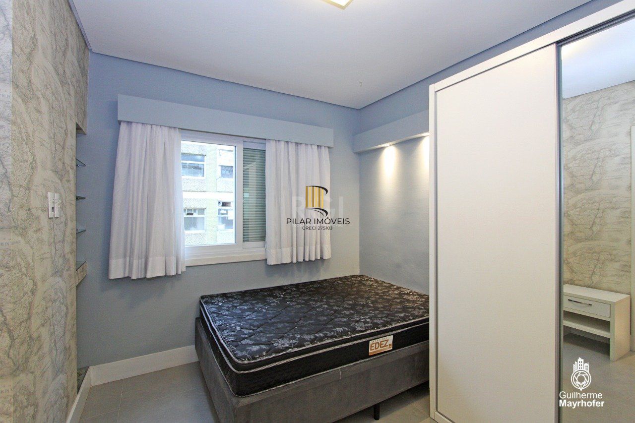 Cobertura para Venda - 327m², 3 dormitórios, sendo 3 suites, 5 vagas - Petrópolis