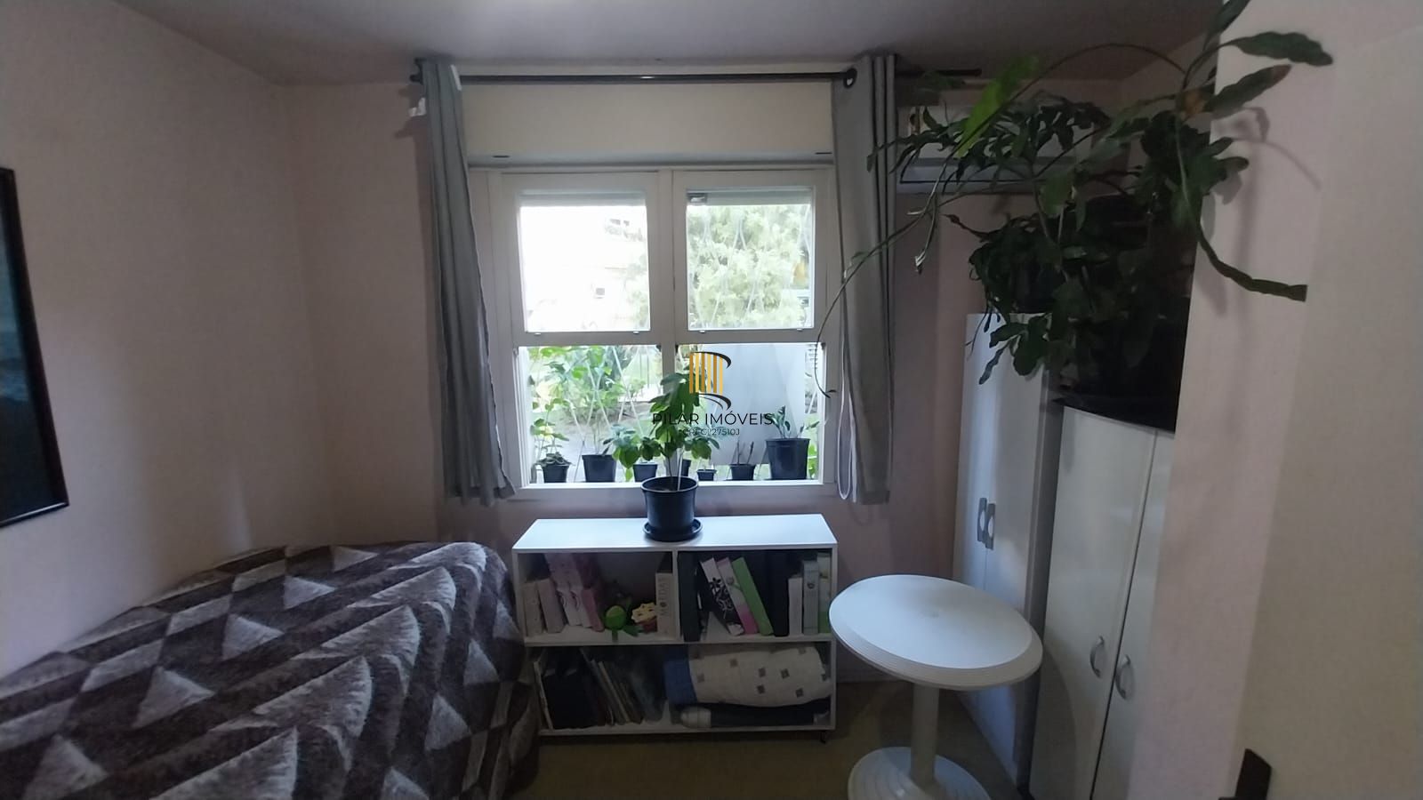 Apartamento térreo com 4 quartos e 1 vaga de garagem rotativa no Passo da Areia