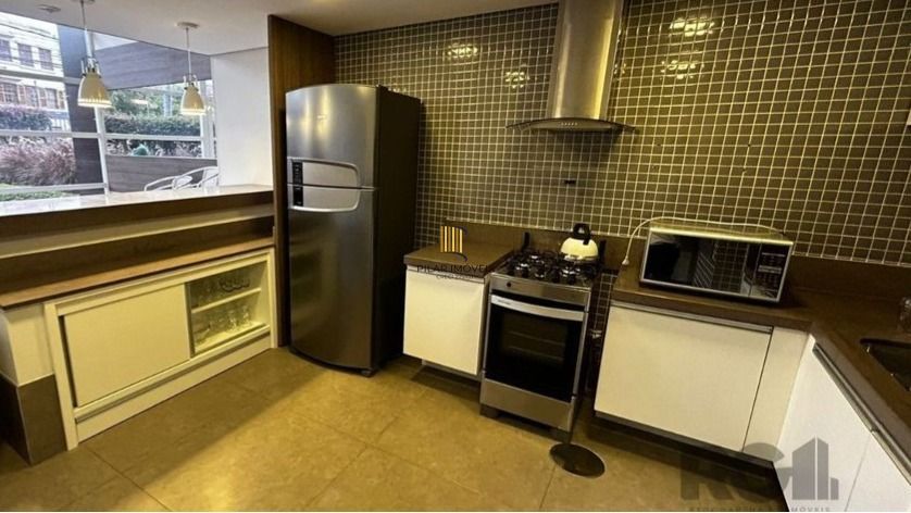 Apartamento 3 dormitórios no bairro Menino Deus