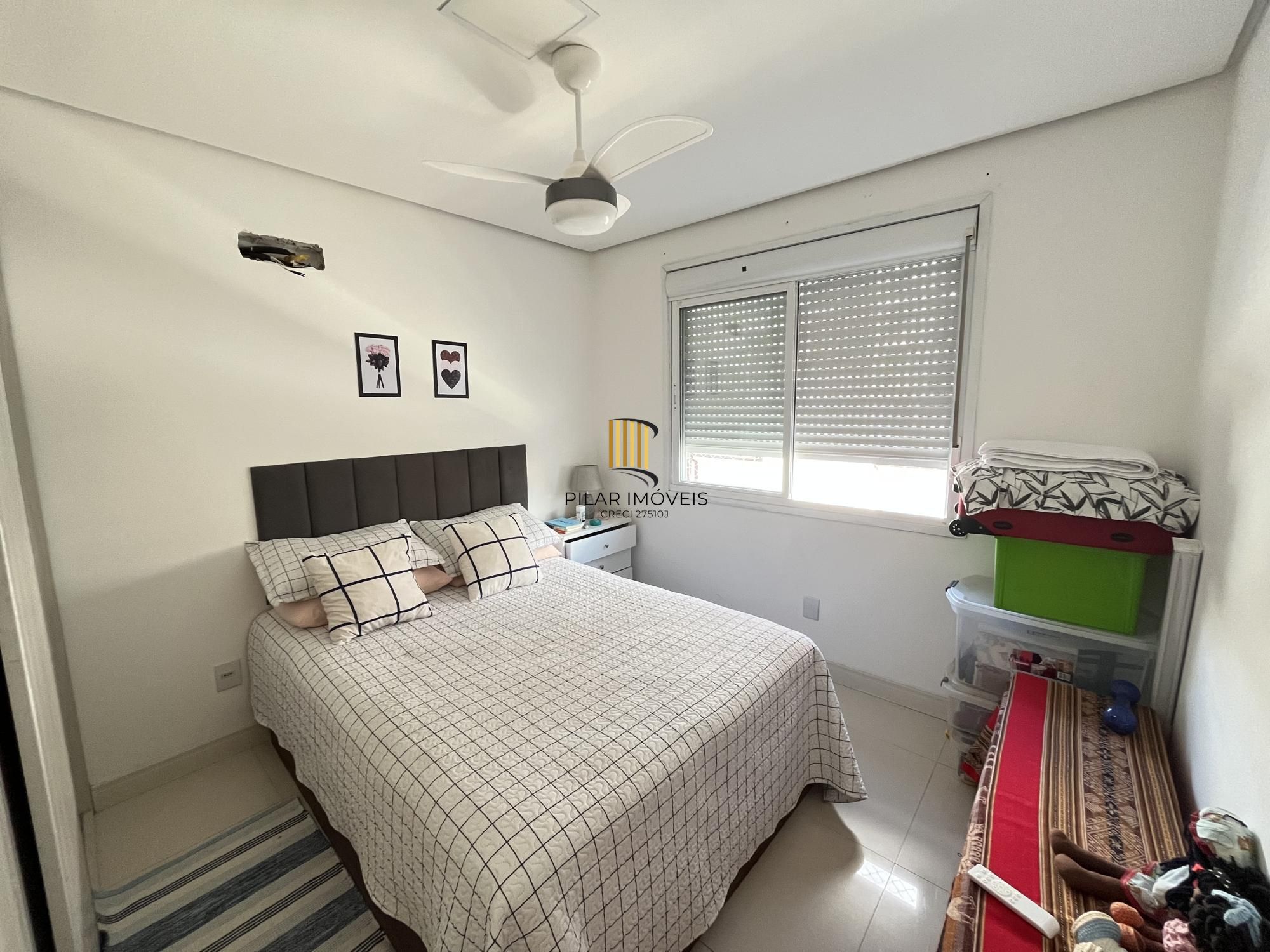 Apartamento de 2 quartos, suíte e 1 vaga de garagem no bairro Santana em POA/RS