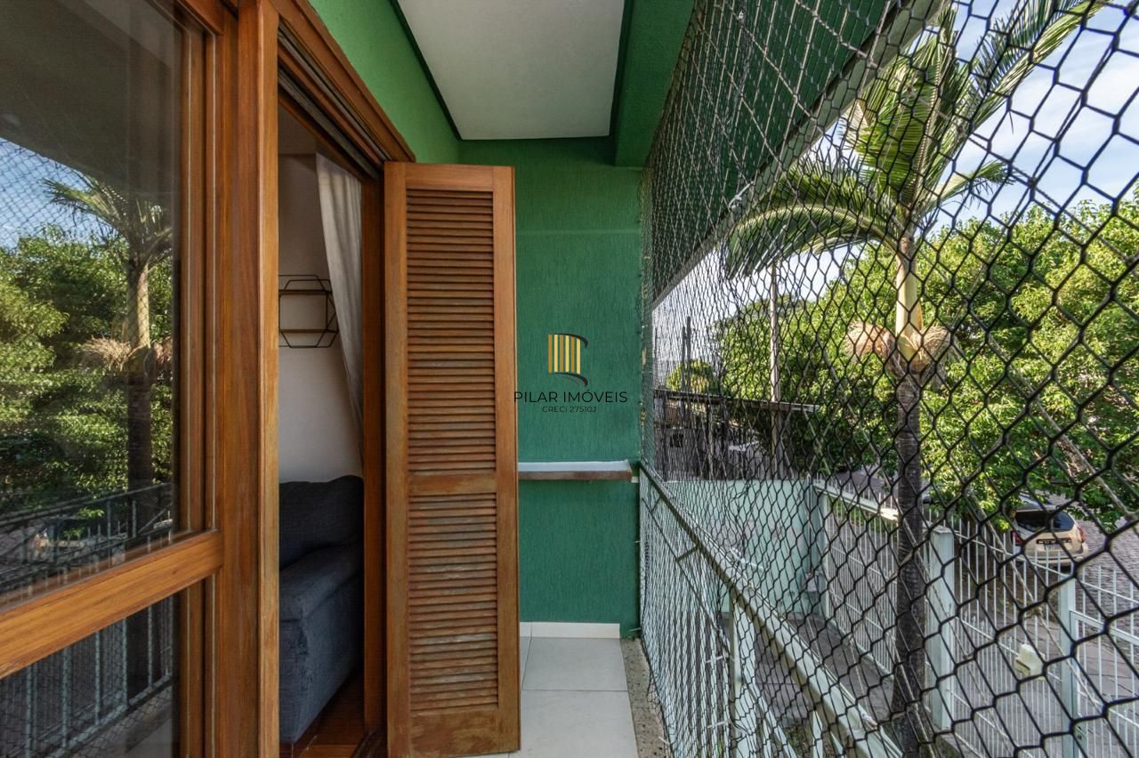 Casa 4 dormitórios no bairro Vila Jardim