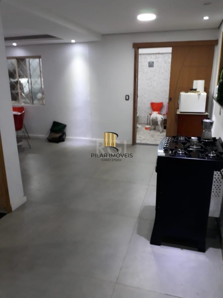 Casa para Venda - 230.45m², 4 dormitórios, sendo 1 suites, 3 vagas - Ponta Grossa