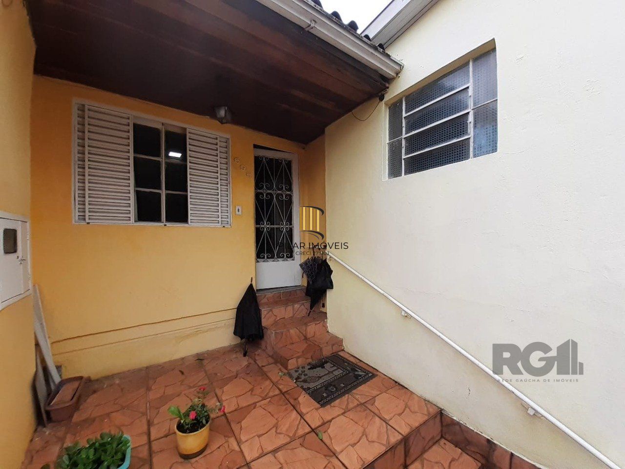 Casa 2 dormitórios no bairro Costa e Silva - Pilar Imóveis