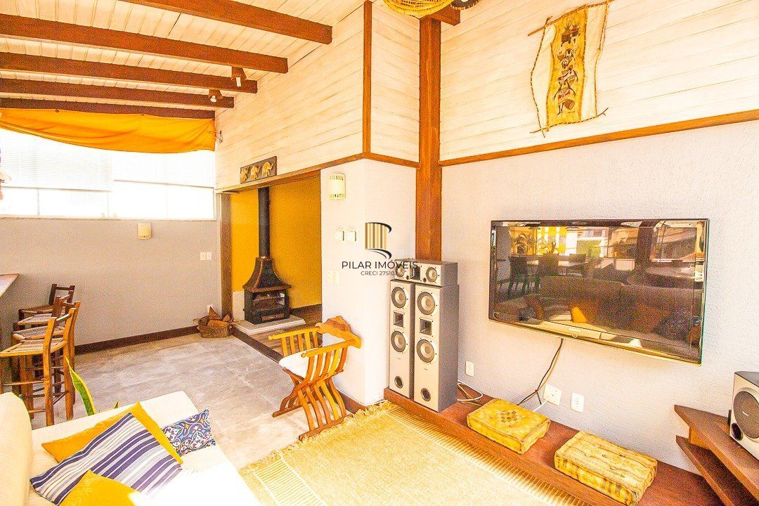 Cobertura para Venda - 116.36m², 2 dormitórios, sendo 1 suites, 1 vaga - Petrópolis