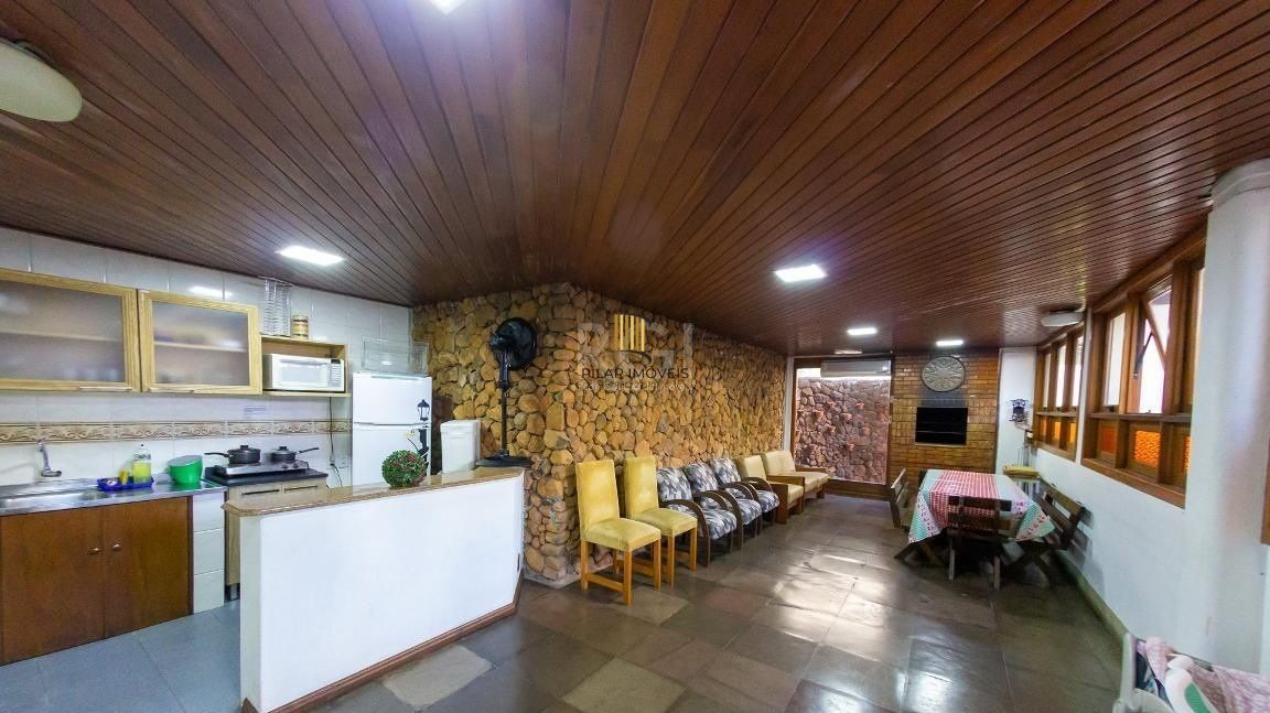 Garden para Venda - 243m², 2 dormitórios, sendo 1 suites, 3 vagas - Menino Deus