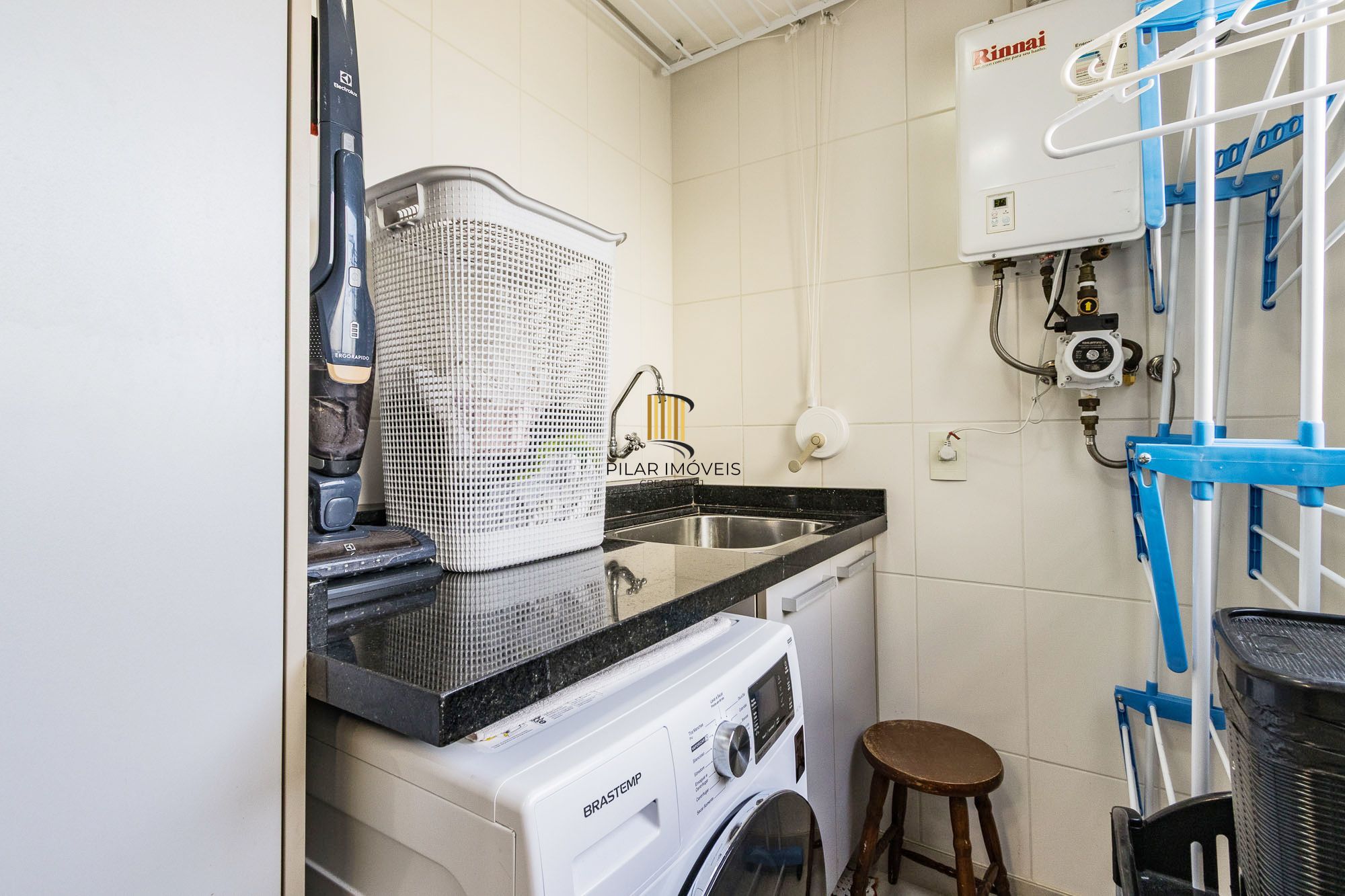 Apartamento de 3 quartos, suíte e 2 vagas de garagem bairro Higienópolis em POA