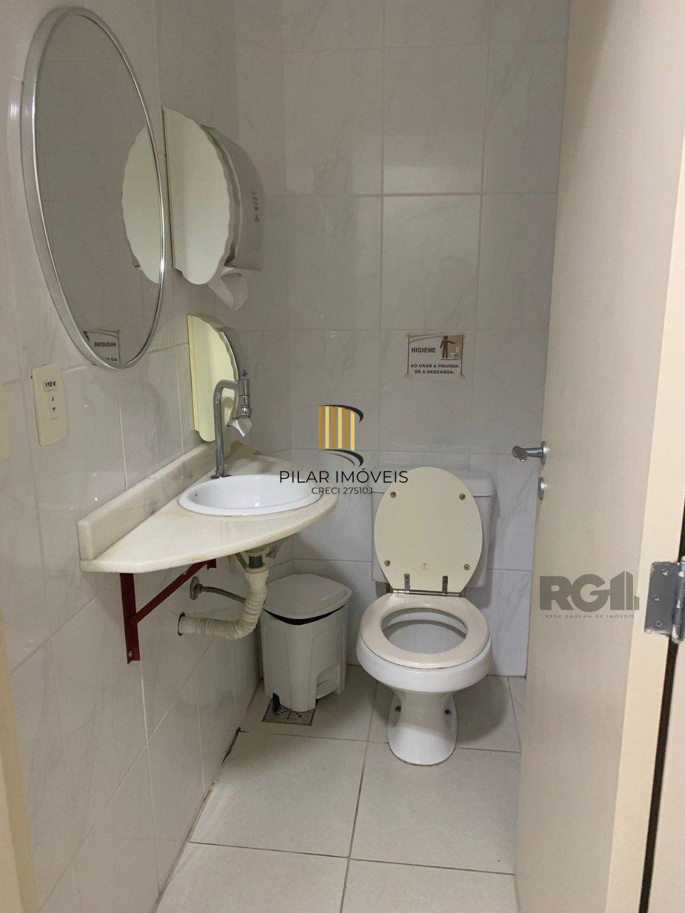 Prédio Comercial no bairro Bom Fim