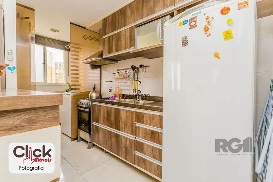 Apartamento 3 dormitórios, sendo 1 suíte, 66 m² de área privativa e 1 vaga(s) de garagem. Localizado na Rua/Av. Dom Claudio Jose Goncalves Ponce De Leao, no bairro Vila Ipiranga em Porto Alegre.