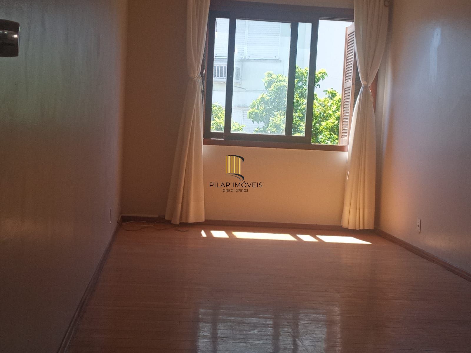 EXCLSUSIVIDADE! Apartamento de 1 quarto, sala, cozinha e banheiro no Centro POA