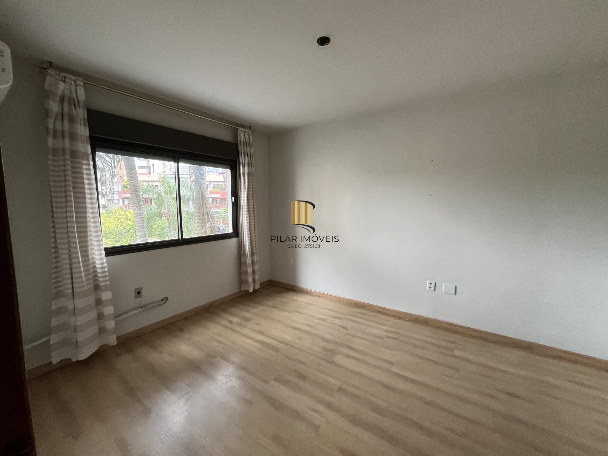Apartamento de 2 quartos, churrasqueira, lareira e garagem no bairro Bela Vista