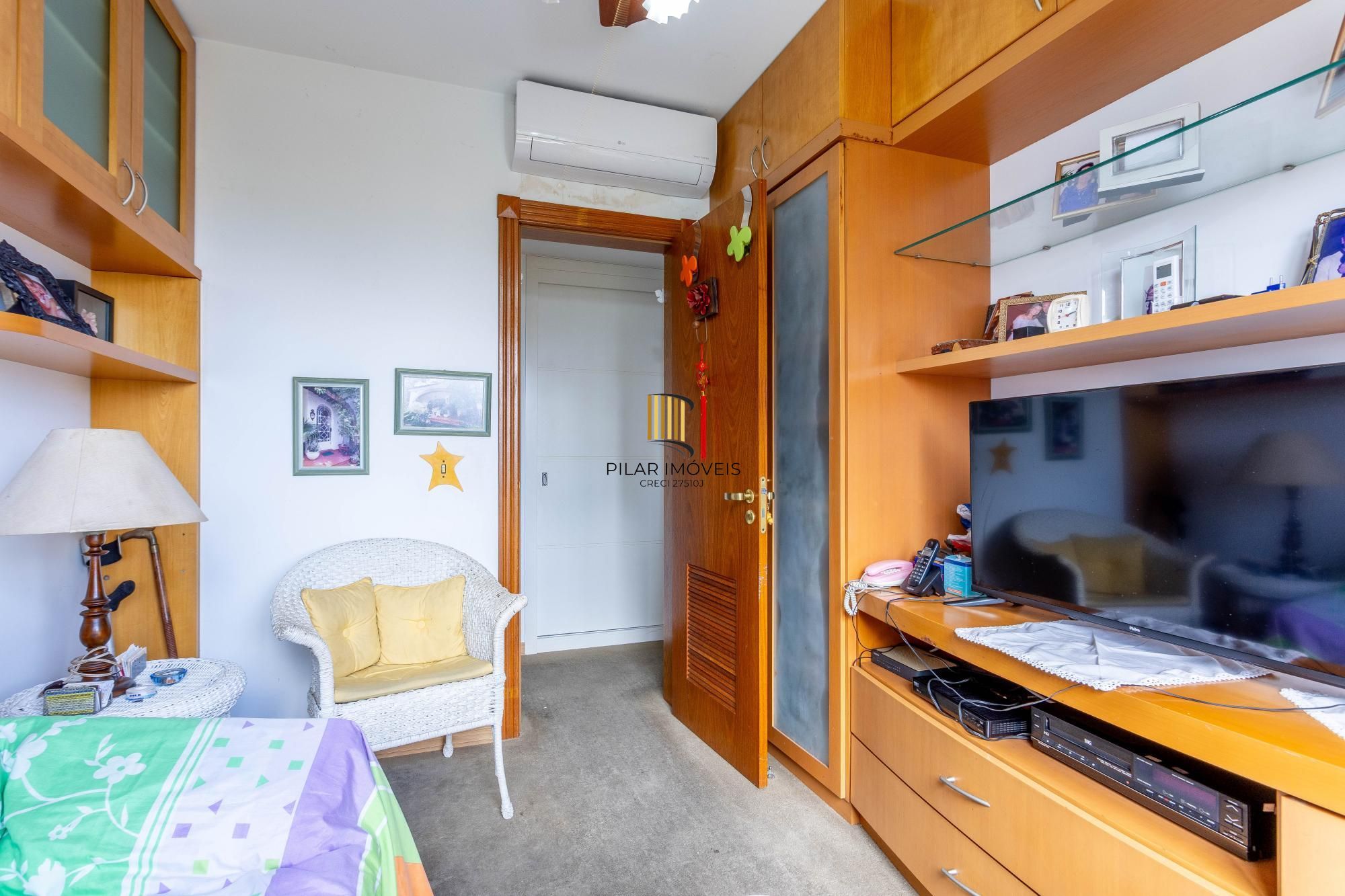 Apartamento 3 quartos 2 vagas de garagem bairro Petrópolis em Porto Alegre