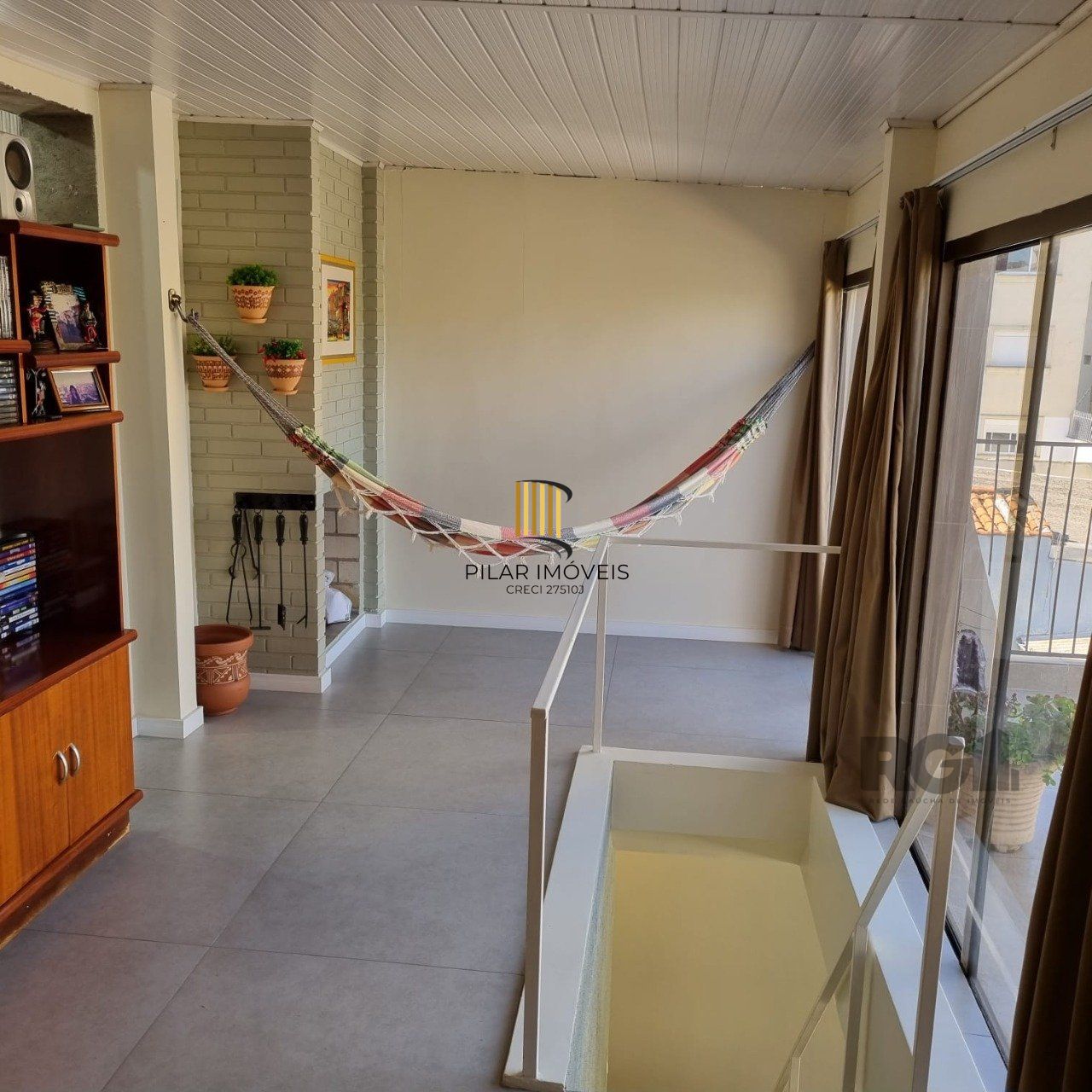 Apartamento de um quarto no bairro Santana em Porto Alegre.
