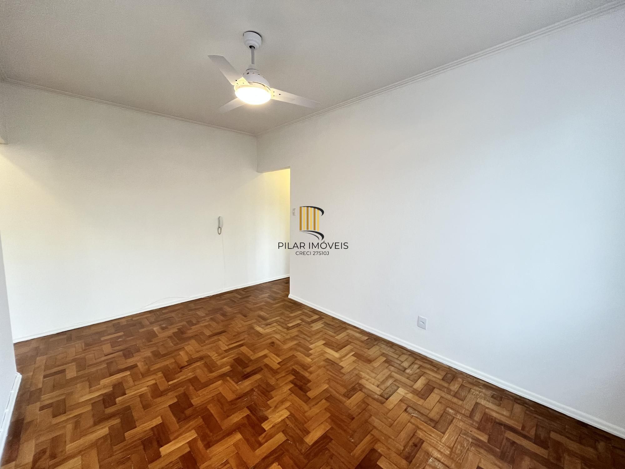 Apartamento reformado de 1 quarto, vaga rotativa no bairro Partenon/Santana