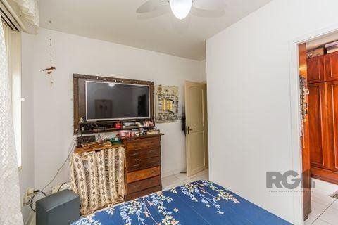 Apartamento, no bairro Chácara das pedras. Churrasqueira, 1 vaga, 3 quartos