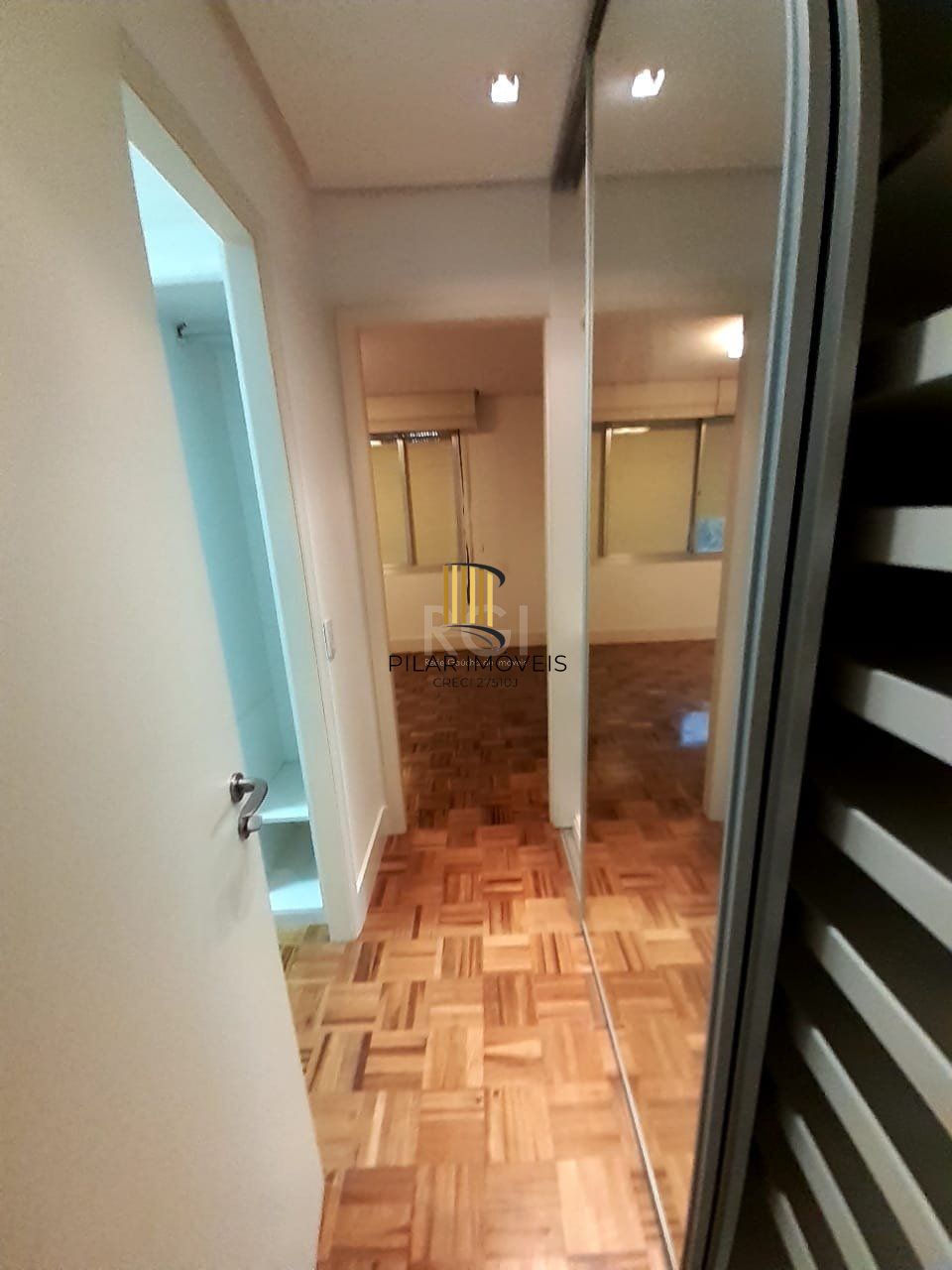 Apartamento para Venda - 230m², 4 dormitórios, sendo 1 suites, 2 vagas - Petrópolis