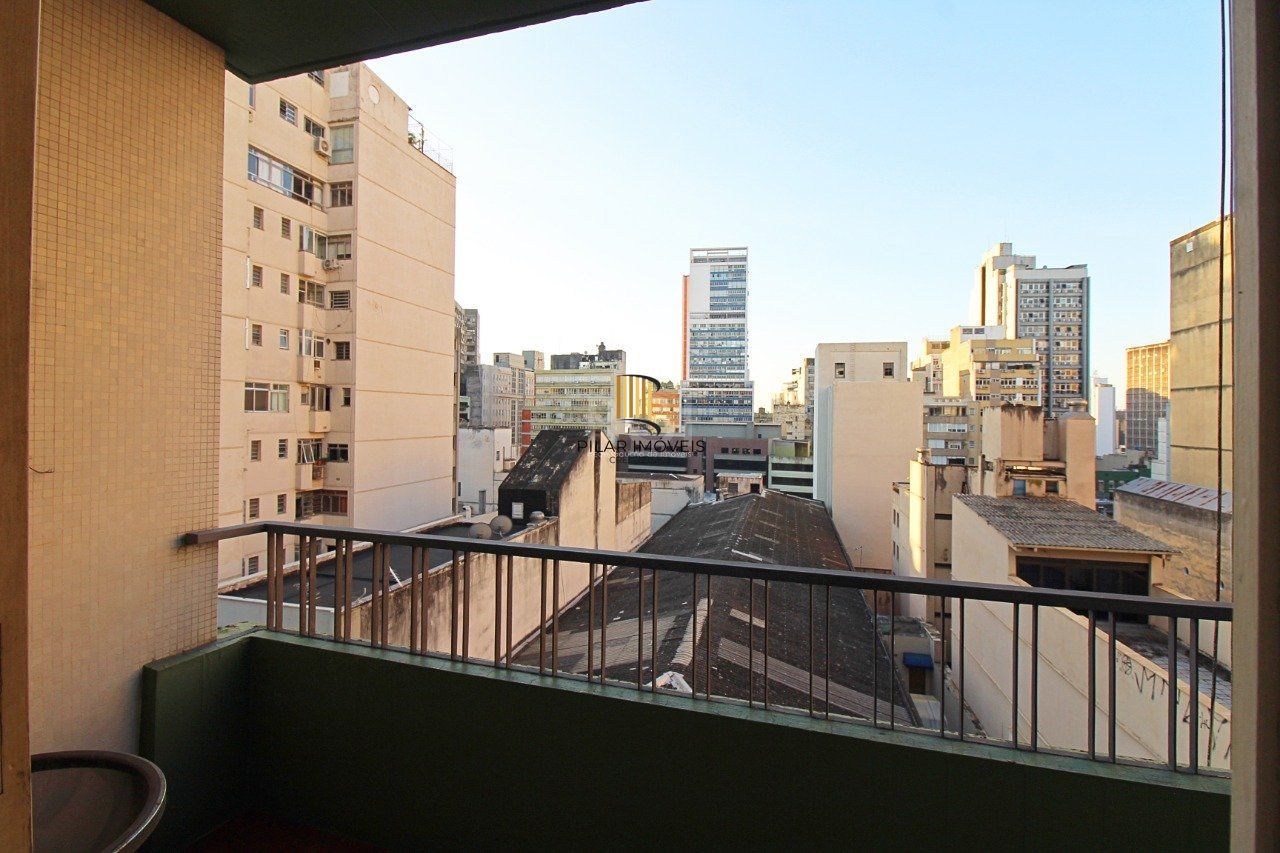 Apartamento de 3 dormitórios e 1 suíte no Centro Histórico de Porto Alegre