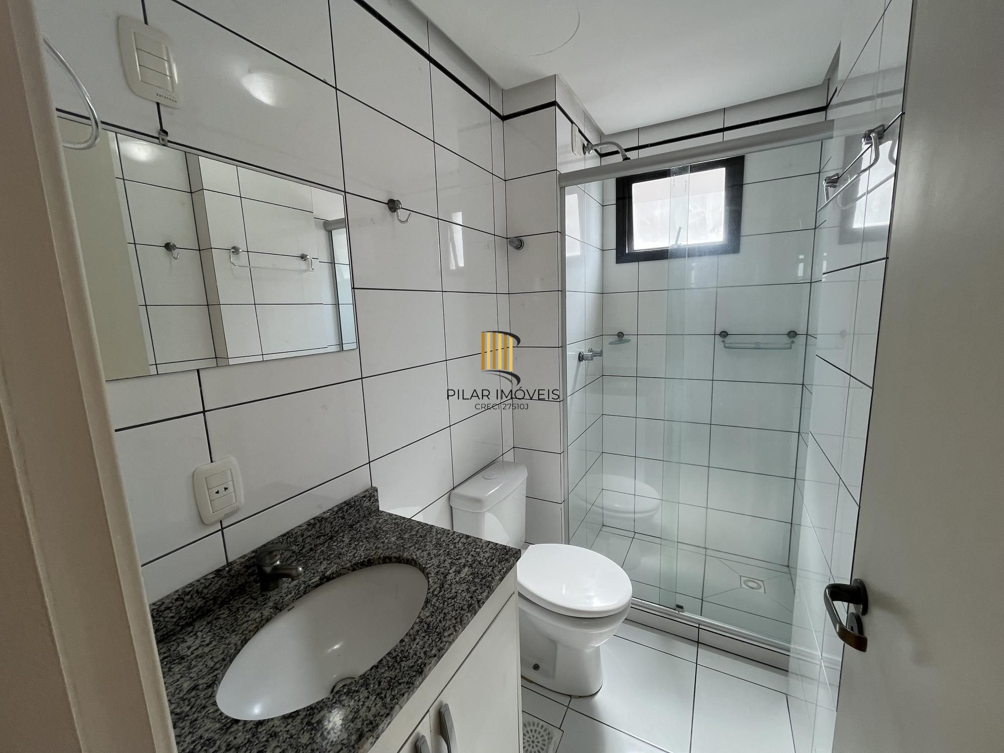 Apartamento de 2 quartos e 1 vaga de garagem no bairro Menino Deus Porto Alegre